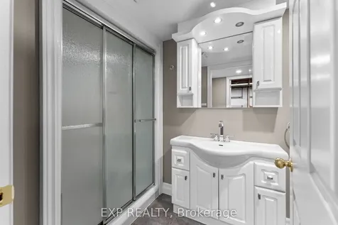 5 Dunraven Avenue St. Catharines ON L2M 6A6