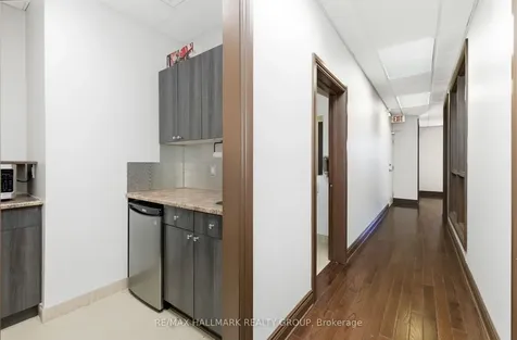 120 Terence Matthews Crescent Kanata ON K2M 0J1