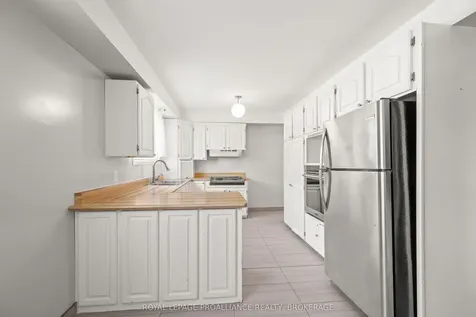 139 Dauphin Avenue Kingston ON K7K 6W3