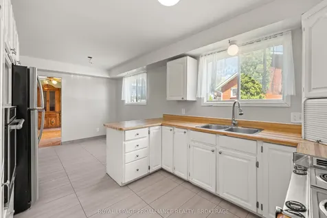 139 Dauphin Avenue Kingston ON K7K 6W3