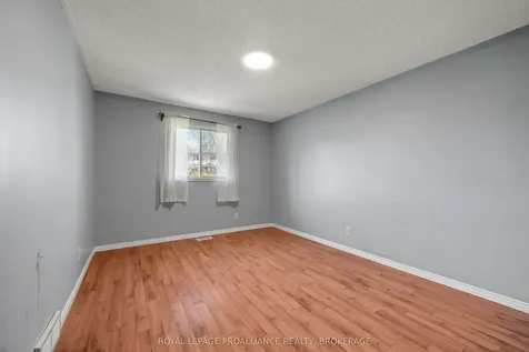 139 Dauphin Avenue Kingston ON K7K 6W3