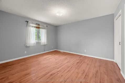 139 Dauphin Avenue Kingston ON K7K 6W3