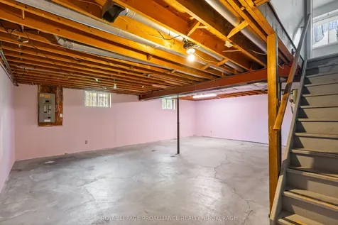 139 Dauphin Avenue Kingston ON K7K 6W3