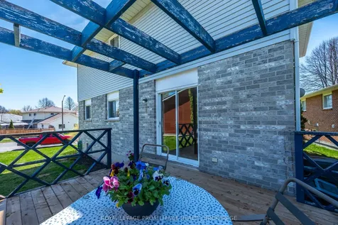 139 Dauphin Avenue Kingston ON K7K 6W3
