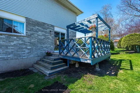 139 Dauphin Avenue Kingston ON K7K 6W3