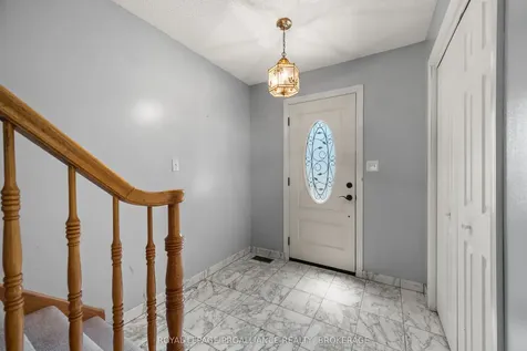 139 Dauphin Avenue Kingston ON K7K 6W3
