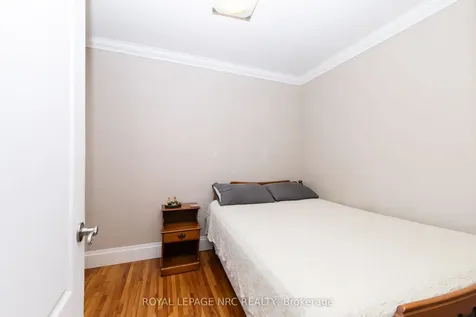 17 Huron Street Welland ON L3B 5J2