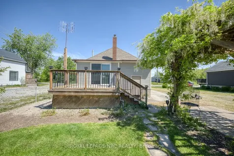 17 Huron Street Welland ON L3B 5J2