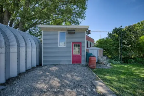 17 Huron Street Welland ON L3B 5J2