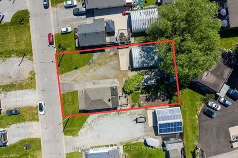 17 Huron Street Welland ON L3B 5J2