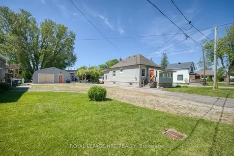 17 Huron Street Welland ON L3B 5J2
