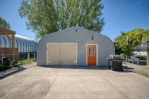 17 Huron Street Welland ON L3B 5J2
