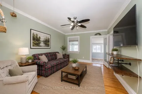 17 Huron Street Welland ON L3B 5J2