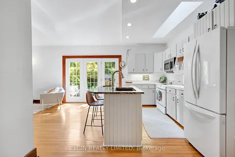 9 Farley Place St. Thomas ON N5R 3E6