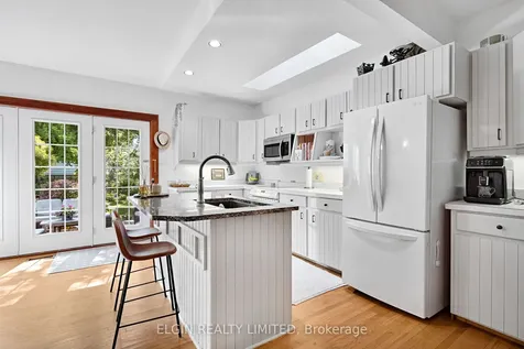 9 Farley Place St. Thomas ON N5R 3E6