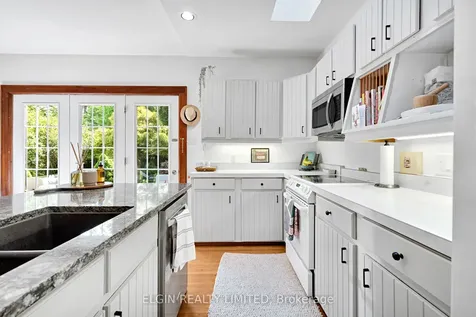 9 Farley Place St. Thomas ON N5R 3E6