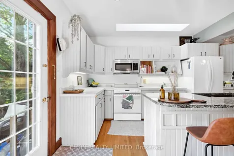 9 Farley Place St. Thomas ON N5R 3E6