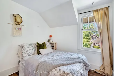 9 Farley Place St. Thomas ON N5R 3E6