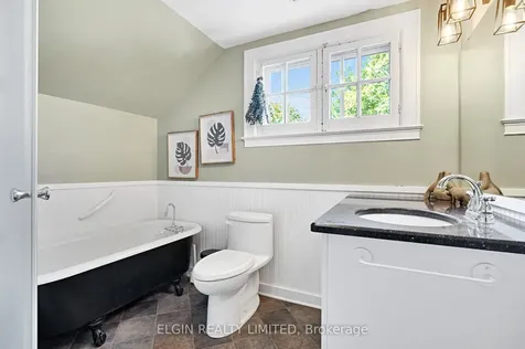 9 Farley Place St. Thomas ON N5R 3E6