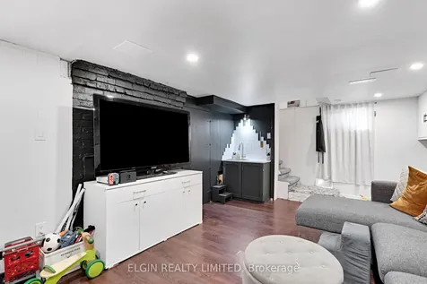 9 Farley Place St. Thomas ON N5R 3E6