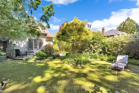 9 Farley Place St. Thomas ON N5R 3E6