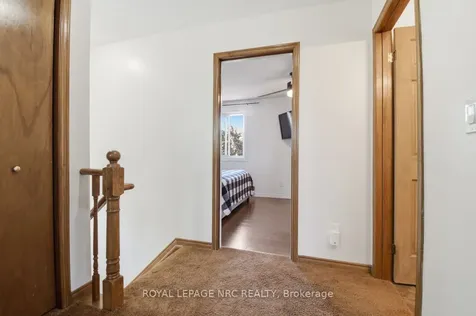 54 Merritt Crescent Grimsby ON L3M 5B7