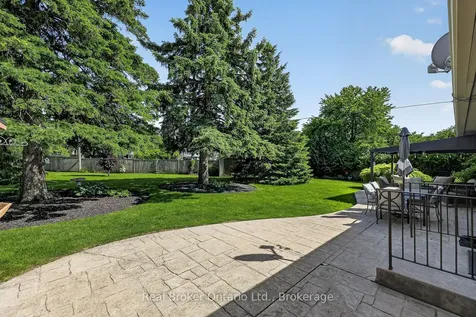 101 Lyndale Crescent Woodstock ON N4S 7S8