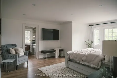 147 Beverly Court Hamilton ON L9G 1B9