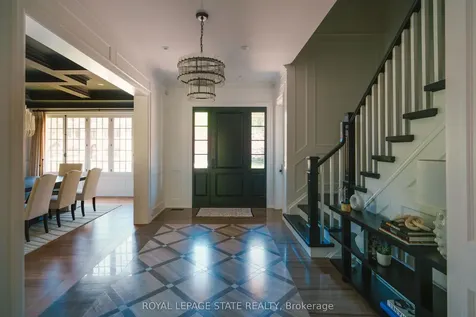 147 Beverly Court Hamilton ON L9G 1B9