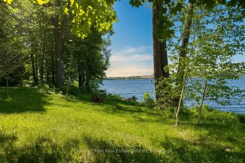 12154 Loyalist Parkway Prince Edward County ON K0K 2T0