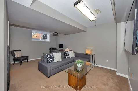 226 Arrita Street Kanata ON K2S 0J7