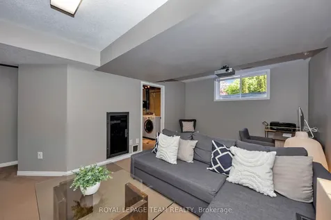 226 Arrita Street Kanata ON K2S 0J7