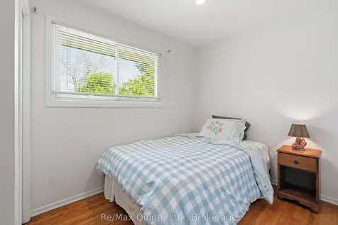 106 Baylea Drive Quinte West ON K8V 5P5