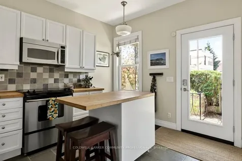 394 Bay Street N Hamilton ON L8L 1N1