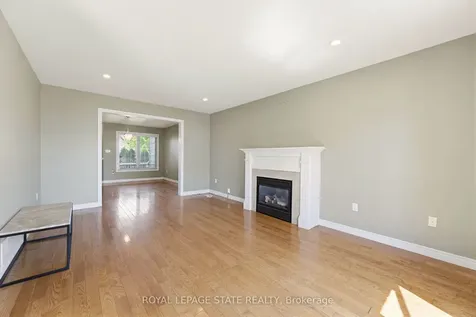 40 Lanza Court Hamilton ON L8T 5A8