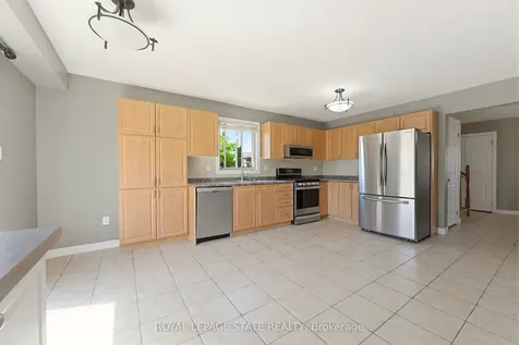 40 Lanza Court Hamilton ON L8T 5A8