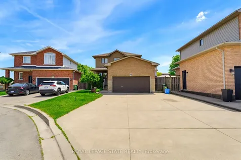 40 Lanza Court Hamilton ON L8T 5A8