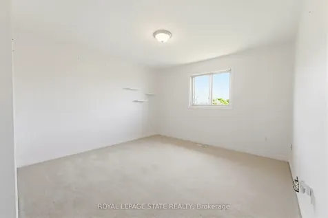 40 Lanza Court Hamilton ON L8T 5A8