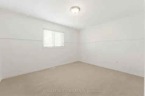 40 Lanza Court Hamilton ON L8T 5A8
