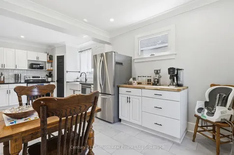 239 Foster Avenue Belleville ON K8N 3R4