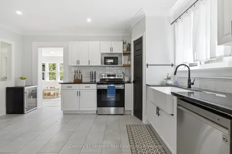 239 Foster Avenue Belleville ON K8N 3R4