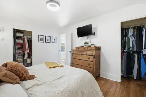 239 Foster Avenue Belleville ON K8N 3R4