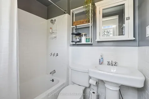 239 Foster Avenue Belleville ON K8N 3R4