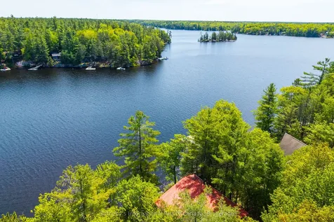 1055 Thanksgiving Rock Way Gravenhurst ON P0E 1G0