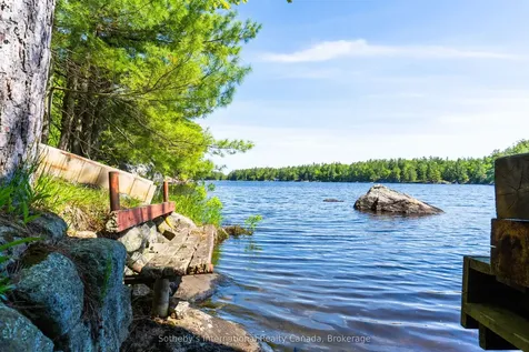 1055 Thanksgiving Rock Way Gravenhurst ON P0E 1G0