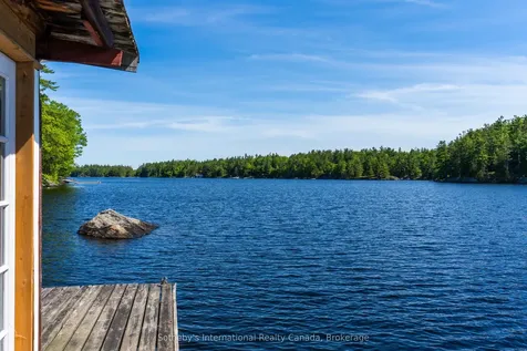1055 Thanksgiving Rock Way Gravenhurst ON P0E 1G0