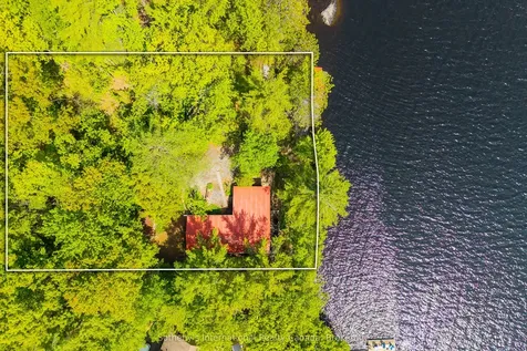 1055 Thanksgiving Rock Way Gravenhurst ON P0E 1G0