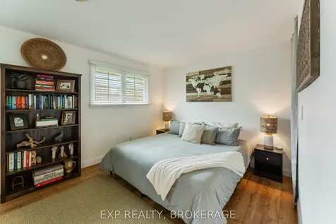 814 Camberley Crescent Kingston ON K7M 4C4