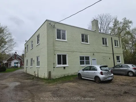 152 Homewood Avenue Kitchener ON N2M 1W9