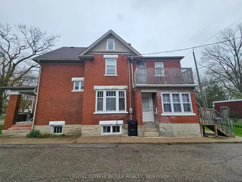 152 Homewood Avenue Kitchener ON N2M 1W9
